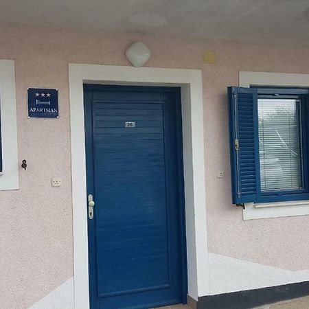 Apartman Koren Malinska Eksteriør billede