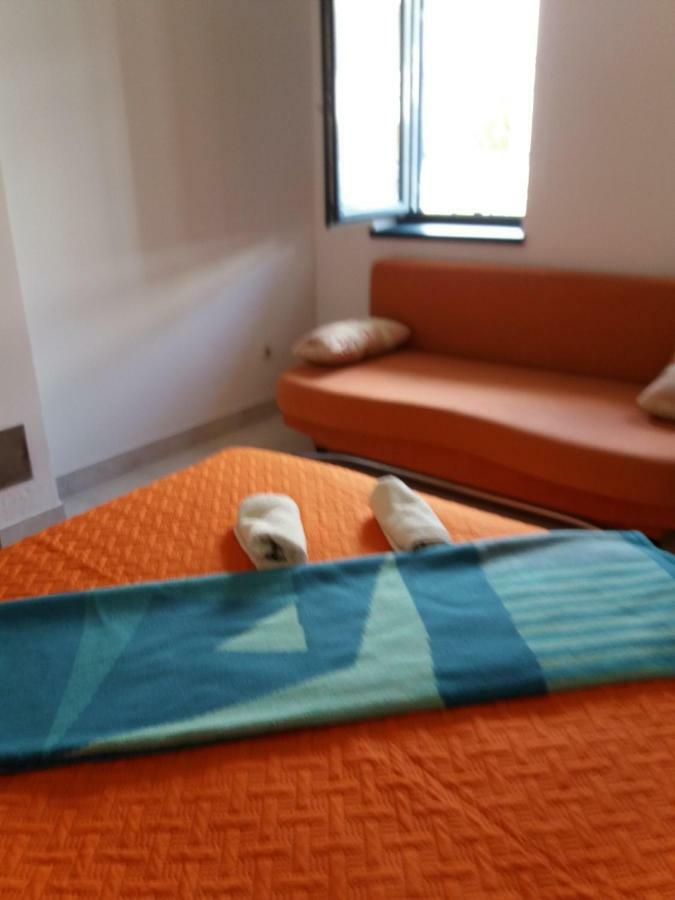Apartman Koren Malinska Eksteriør billede