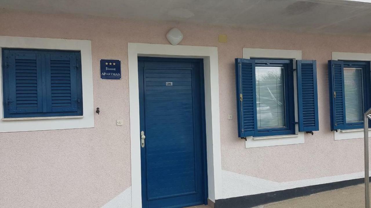 Apartman Koren Malinska Eksteriør billede